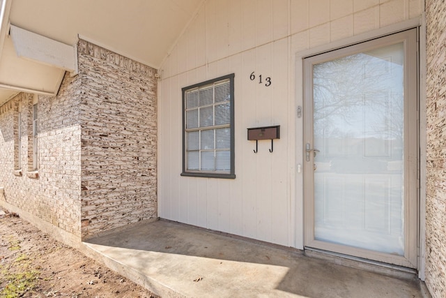 view of property entrance