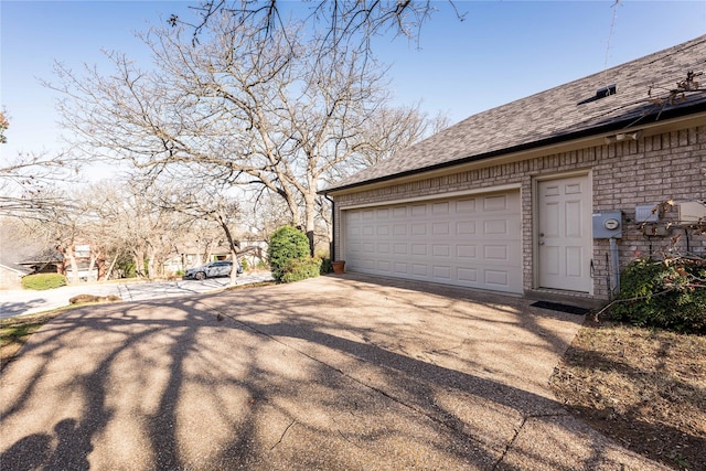 1505 Valley Creek Rd, Denton, TX 76205 - garage featuring concrete driveway