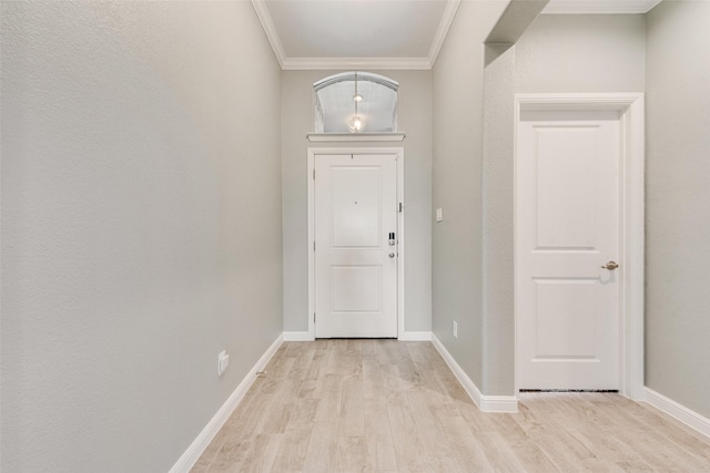 9032 Weepy Hollow Trl, Fort Worth, TX 76179 - entrance foyer featuring light wood-style floors, baseboards, and ornamental molding