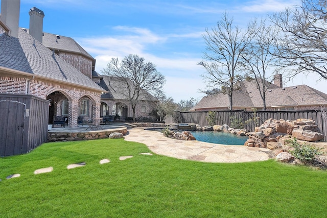 2909 Canyon Creek Dr, Sherman, TX 75092 - view of yard featuring a patio and a pool with connected hot tub