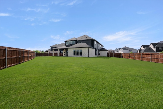 7127 Seagrove Ct, Grand Prairie, TX 75054 - rear view of property featuring a fenced backyard