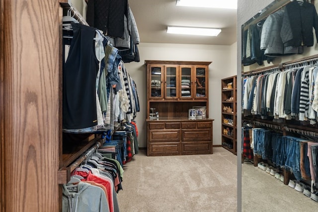 156 Stoneleigh Dr, Heath, TX 75032 - walk in closet featuring light colored carpet
