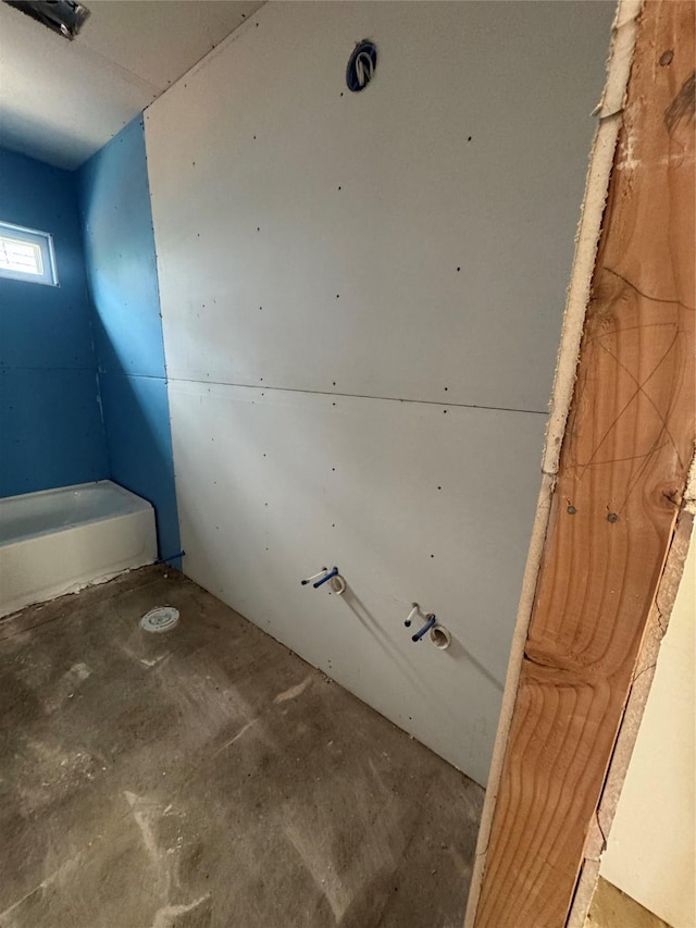 3023 Arizona, Dallas, TX 75216 - view of bathroom