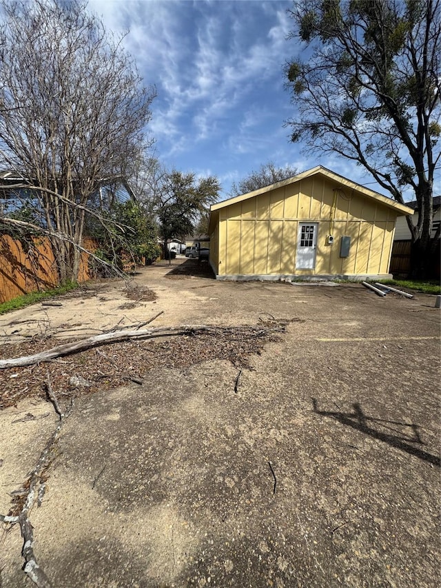 3023 Arizona, Dallas, TX 75216 - exterior space featuring fence