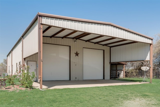9913 Fm 740, Mesquite, TX 75126 - garage with a garage