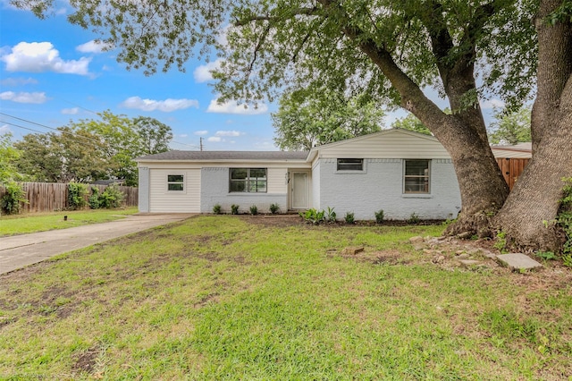 4630 Harvey Dr, Mesquite, TX 75150 - ranch-style home featuring brick siding and concrete driveway