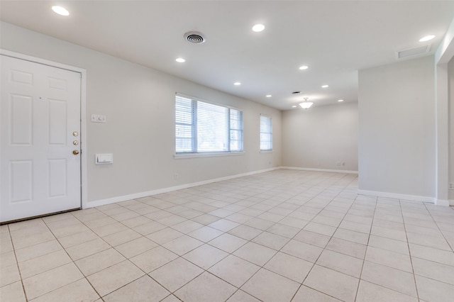 2645 Woodmere Dr, Dallas, TX 75233 - empty room featuring visible vents, recessed lighting, and baseboards