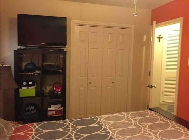 bedroom featuring a closet