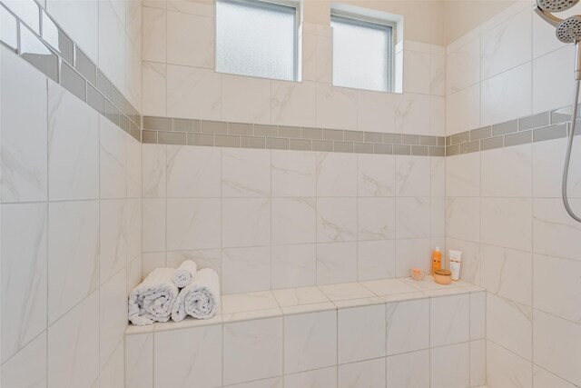 4406 Ravenbank Dr, Rockwall, TX 75087 - full bath with tiled shower
