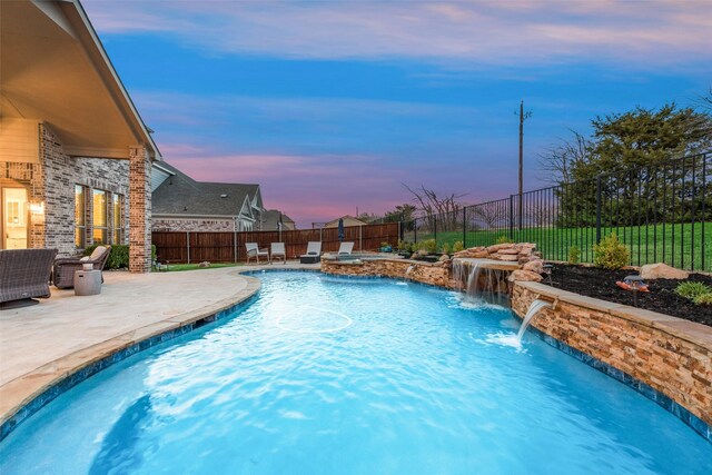 4406 Ravenbank Dr, Rockwall, TX 75087 - view of pool featuring a patio, a fenced backyard, and a pool with connected hot tub