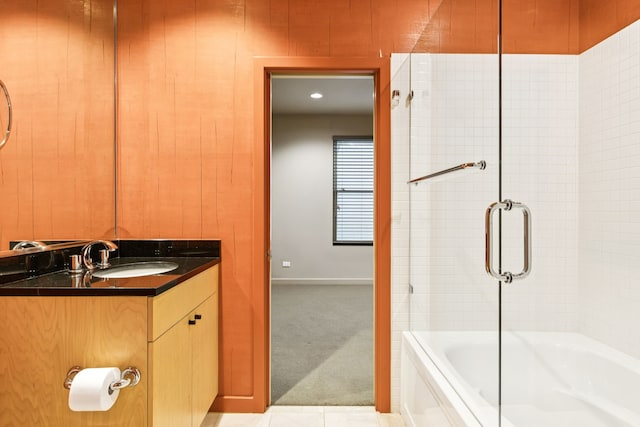 3315 Miro Pl, Dallas, TX 75204 - full bath featuring vanity and shower / bath combination with glass door