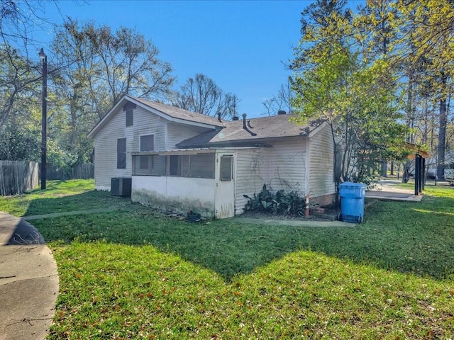 1402 Murphy Ave, Lufkin, TX 75904 - view of side of home featuring cooling unit