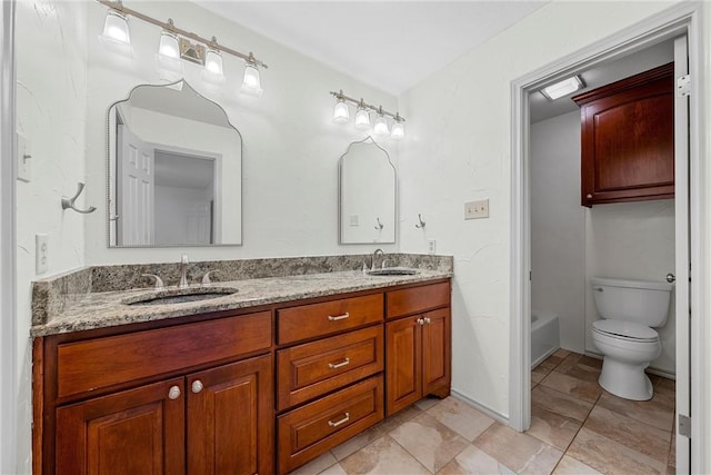 125 Pleasant Grove Ln, Waco, TX 76712 - full bath featuring double vanity, toilet, and a sink