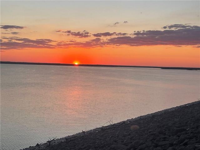 5004 Lakeshore Dr, Waco, TX 76710 - water view