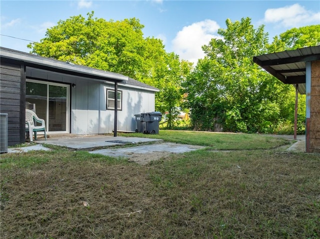 3212 Robinson Rd, Waco, TX 76706 - view of yard featuring a patio area