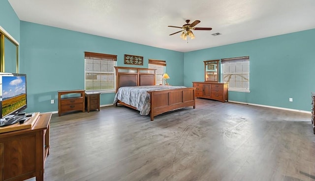 556 Old Speegleville Rd, Woodway, TX 76712 - bedroom featuring baseboards and a ceiling fan