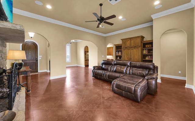 304 Chamberly Rd, Waco, TX 76712 - living area with visible vents, ornamental molding, ceiling fan, recessed lighting, and arched walkways