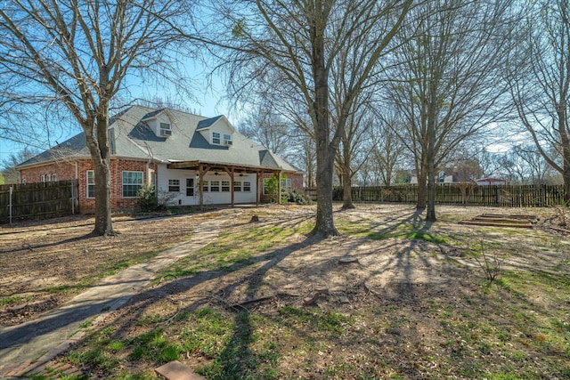 exterior space featuring fence