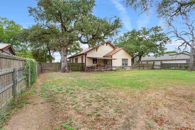 506 E Frederick St, Riesel, TX 76682 - view of yard featuring a fenced backyard