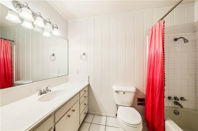 2901 Woodland Dr, Waco, TX 76710 - full bath with tile patterned flooring, shower / tub combo with curtain, toilet, and vanity