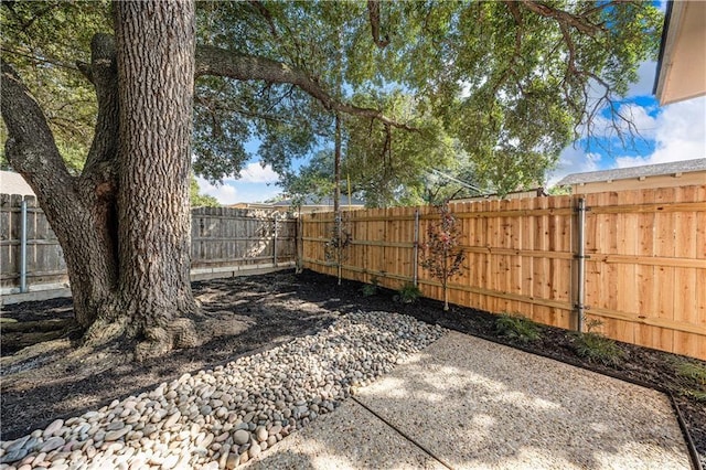 2901 Woodland Dr, Waco, TX 76710 - view of yard with a fenced backyard