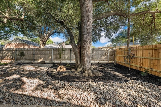2901 Woodland Dr, Waco, TX 76710 - view of yard featuring a fenced backyard
