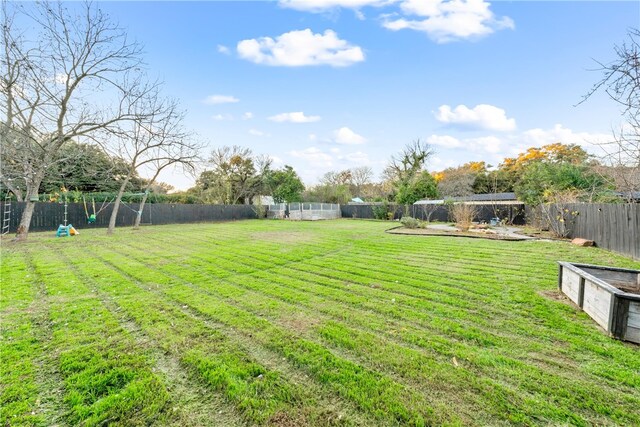 3103 Park Lake Dr, Waco, TX 76708 - view of yard featuring a fenced backyard