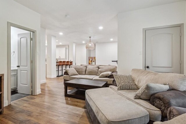 629 S 5th St, Waco, TX 76706 - living area with recessed lighting, light wood-type flooring, and baseboards