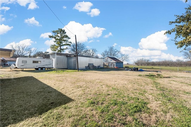 2386 Flat Rock Rd, Waco, TX 76708 - view of yard with an outdoor structure and a pole building