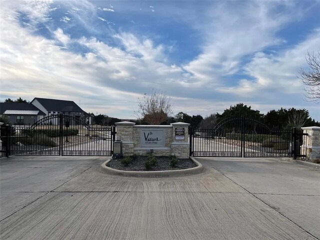 236 Royal Vista Dr, Cedar Hill, TX 75104