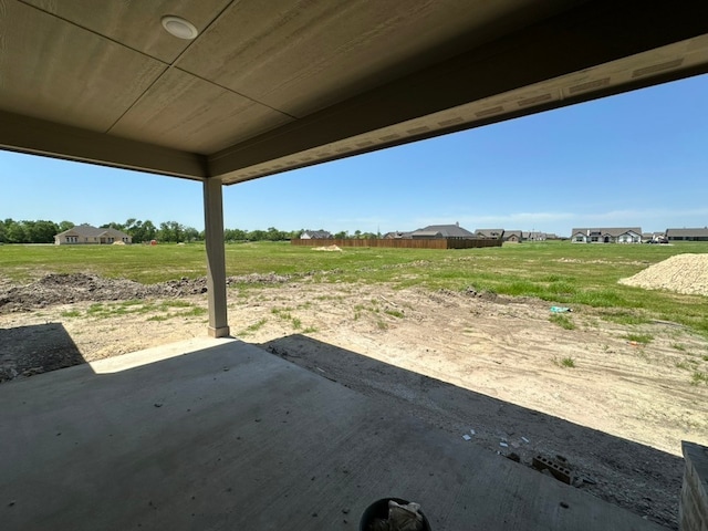 view of yard featuring a patio