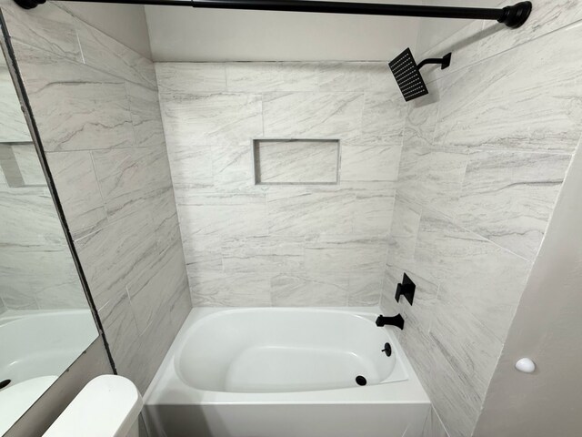 2240 Aspen Dr, Dallas, TX 75227 - bathroom with toilet and shower / bath combination