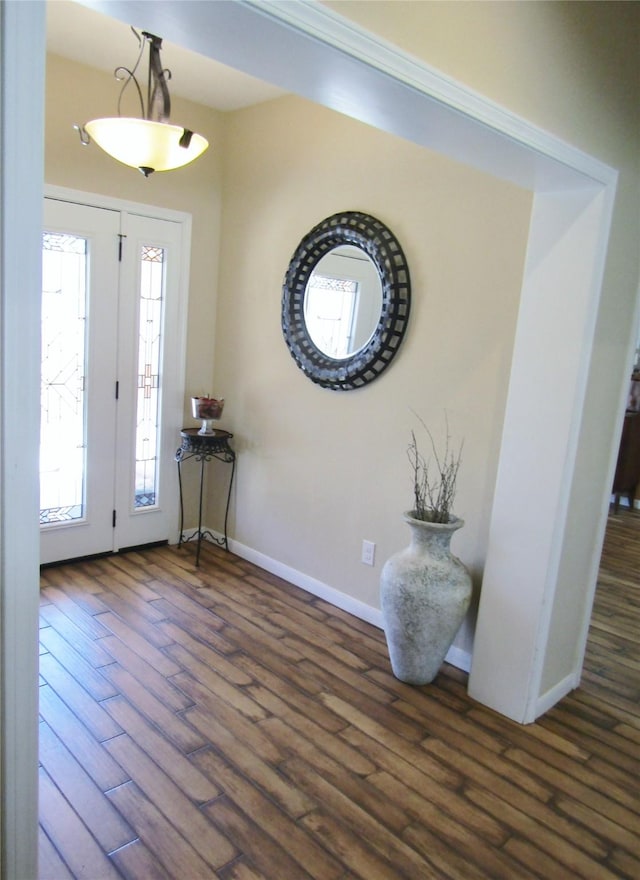 1430 State Highway 87 S, Hemphill, TX 75948 - entrance foyer featuring baseboards and wood finished floors