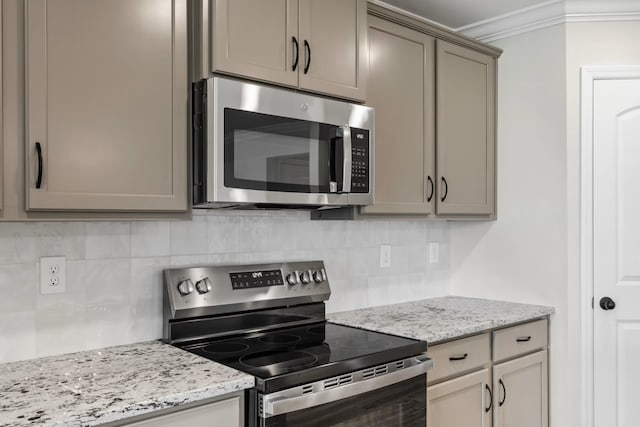 214 Briarwood Dr, Nevada, TX 75173 - kitchen featuring stainless steel appliances, backsplash, gray cabinets, and crown molding