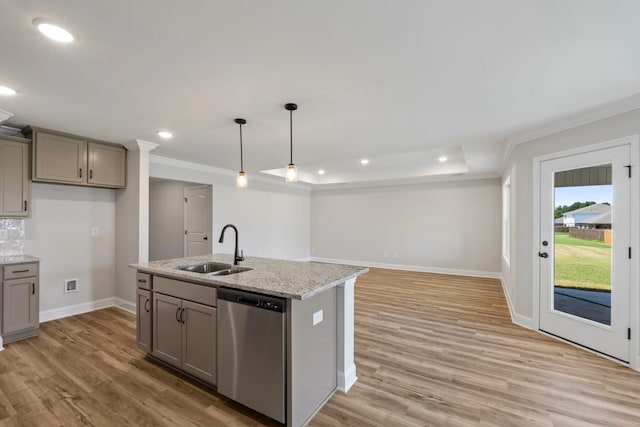 214 Briarwood Dr, Nevada, TX 75173 - kitchen featuring light wood finished floors, gray cabinets, a sink, dishwasher, and crown molding