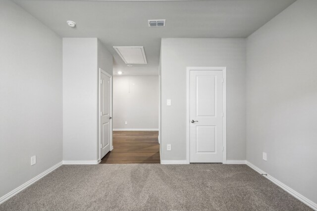 381 Sierra Rdg, Lavon, TX 75166 - spare room featuring attic access, carpet, baseboards, and a smoke detector