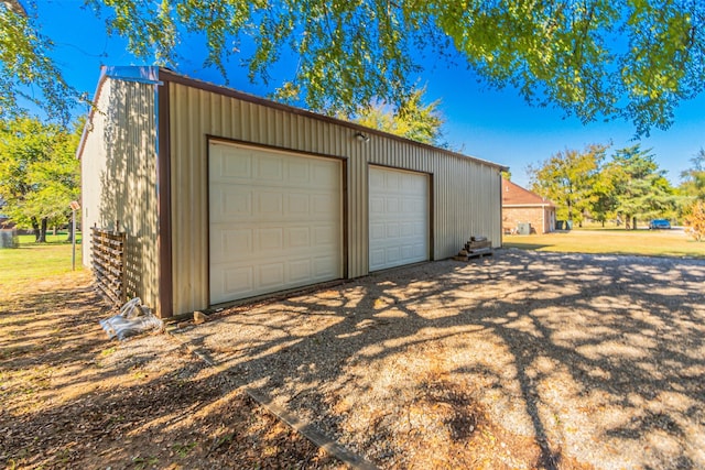 10471 Holly Creek Rd, Poetry, TX 75160 - view of garage
