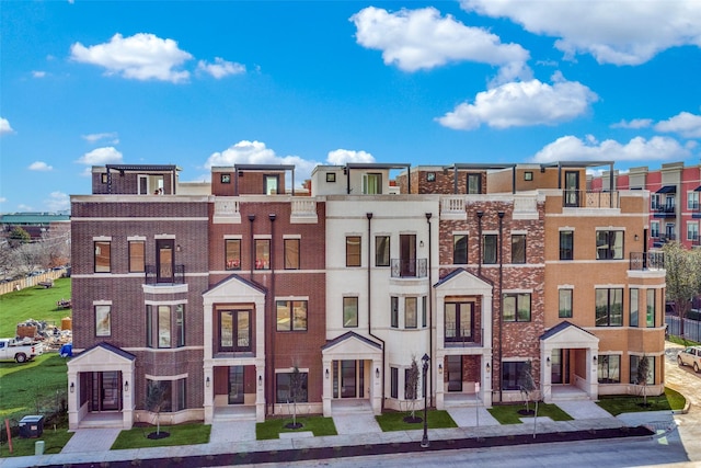 235 E Nash St Unit 113, Grapevine, TX 76051 - view of building exterior
