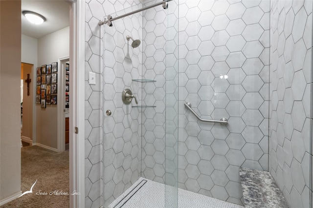 1426 Lakeview Rd, Abilene, TX 79602 - bathroom with tiled shower