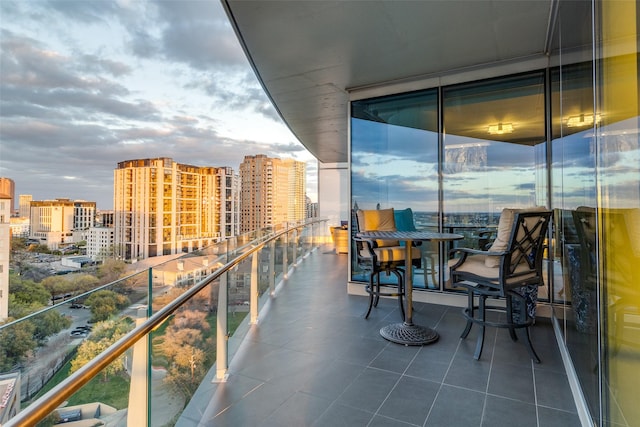 3130 N Harwood St Unit 1404, Dallas, TX 75201 - balcony featuring a city view
