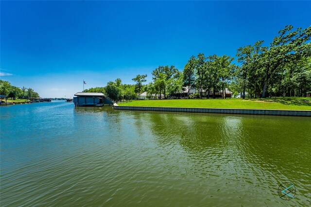 164 Saint Andrews Dr, Mabank, TX 75156