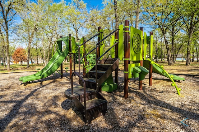164 Saint Andrews Dr, Mabank, TX 75156