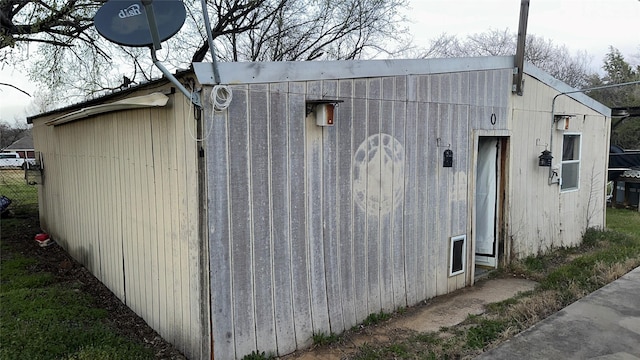 view of outdoor structure