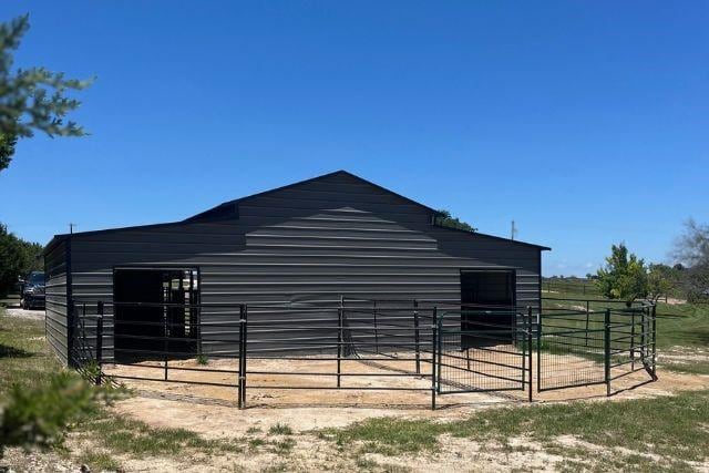 111 Sharla Smelley Rd, Weatherford, TX 76088 - view of outbuilding with an outdoor structure and an exterior structure