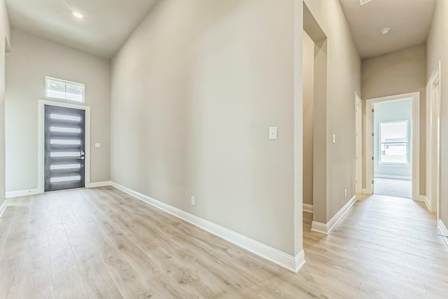 9828 Palermo Ln, Mesquite, TX 75126 - foyer entrance featuring baseboards and light wood finished floors