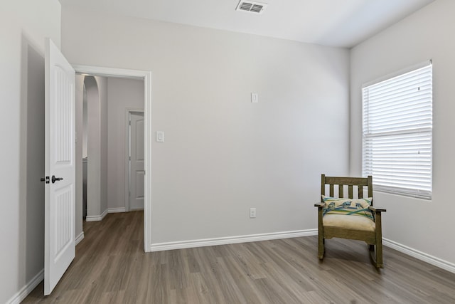 1753 Rio Penasco Rd, Fort Worth, TX 76052 - living area with light wood finished floors and baseboards