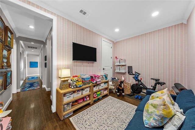 game room with wood finished floors, visible vents, baseboards, wallpapered walls, and recessed lighting