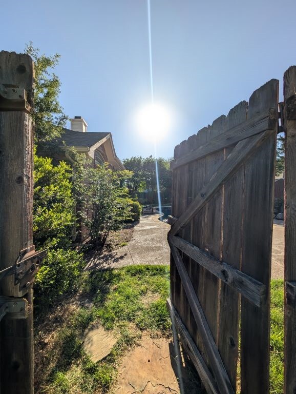 1231 Radisson Dr, Hewitt, TX 76643 - view of yard
