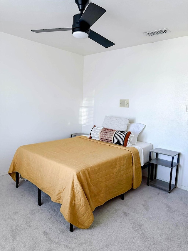 5204 Mansfield Rd, Arlington, TX 76017 - carpeted bedroom with visible vents and ceiling fan