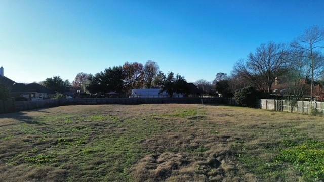 5204 Mansfield Rd, Arlington, TX 76017 - view of yard